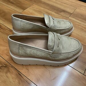 Dr. Scholl's Metallic Beige Platform Penny Loafers